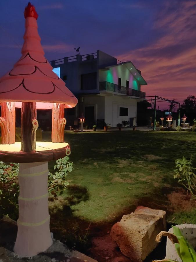 Houbara Resort Sasan Gir Bagian luar foto