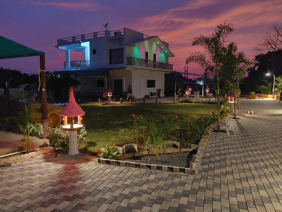 Houbara Resort Sasan Gir Bagian luar foto