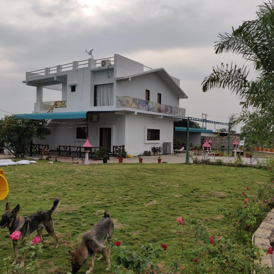 Houbara Resort Sasan Gir Bagian luar foto